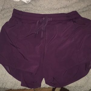 Lululemon Hotty Hot Short Shorts